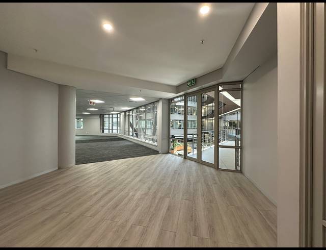 364M² OFFICE TO LET IN SANDTON CENTRAL